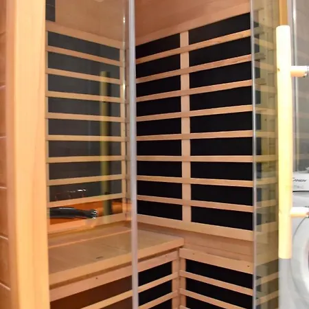 Apartmán New Rooftop With Private Wellness, Sauna & Whirlpool Bath *