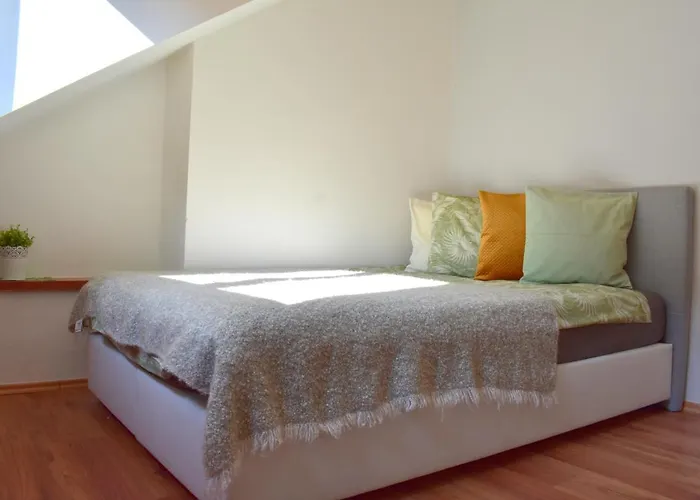 New Rooftop With Private Wellness, Sauna & Whirlpool Bath Apartmán