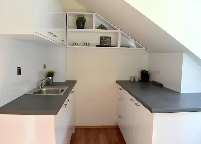 Apartment New Rooftop With Private Wellness, Sauna & Whirlpool Bath Prag