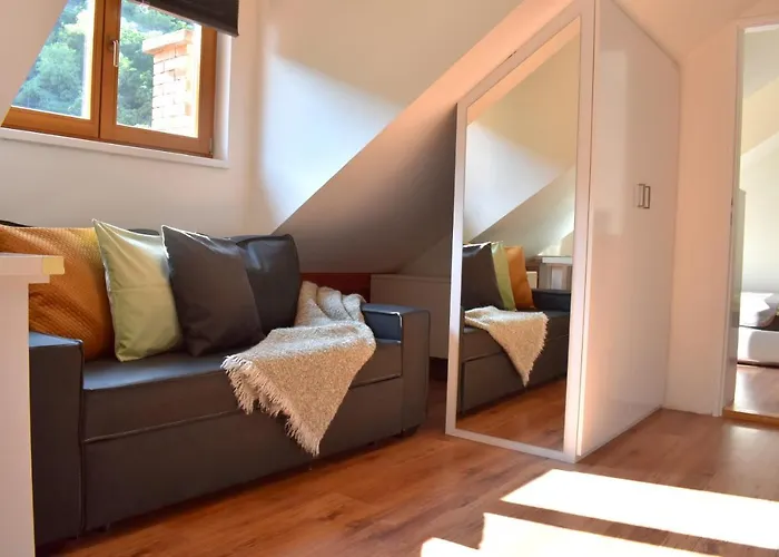 New Rooftop With Private Wellness, Sauna & Whirlpool Bath