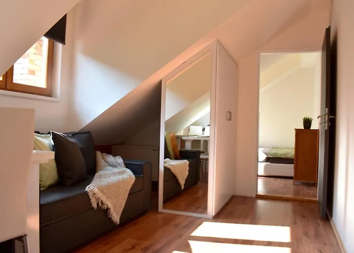 New Rooftop With Private Wellness, Sauna & Whirlpool Bath Apartment Prag