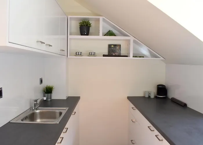 Apartment New Rooftop With Private Wellness, Sauna & Whirlpool Bath
